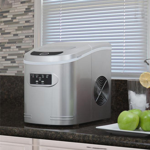 Whynter Compact Portable Ice Maker 27 lb Capacity Silver & Reviews